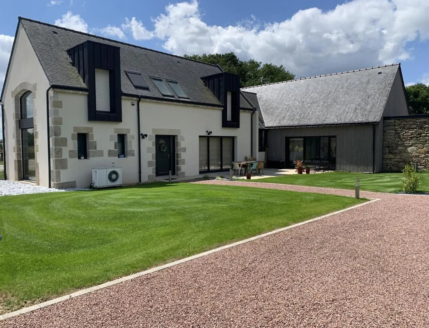 Les Maisons De L'If Pluméliau 0*,
